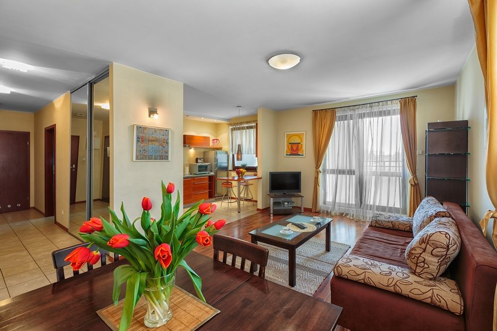 Adler Bed&Breakfast Lägenhet Łódź Exteriör bild