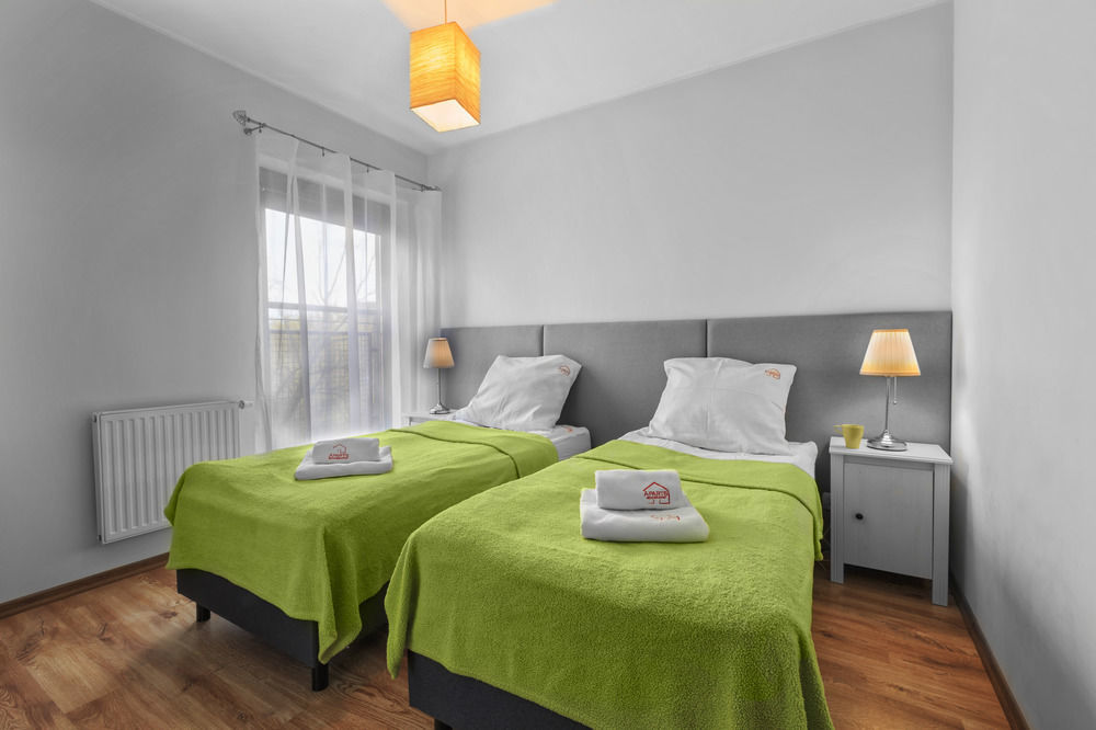 Adler Bed&Breakfast Lägenhet Łódź Exteriör bild